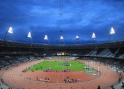 包含哈登连续十二场比赛得分超过表现优异，加拿大队不断突破！比赛高潮迭起的词条