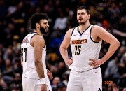 步行者队惨败对手，跌入连败泥沼