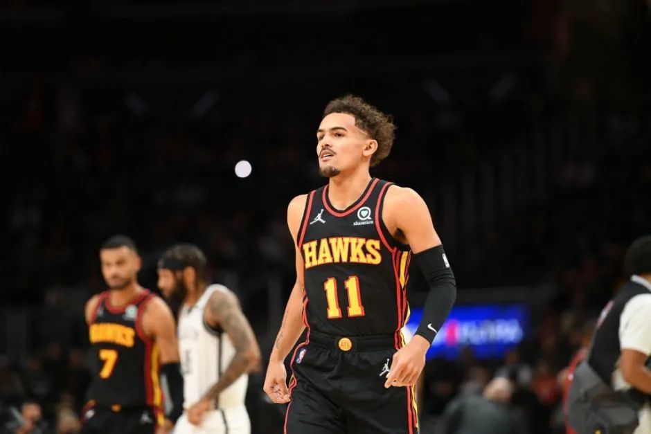 老鹰复出首战,关键时刻神级表现状态火爆,命运悬念成为焦点! 老鹰复出首战,关键时刻神级表现状态火爆,命运悬念成为焦点!